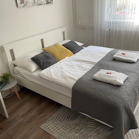Magnolia Apartman Дьор Екстериор снимка