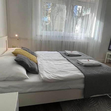 Magnolia Apartman Дьор Екстериор снимка