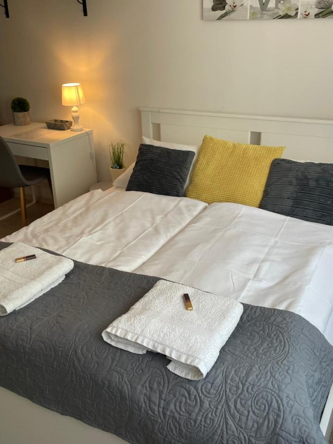 Magnolia Apartman Дьор Екстериор снимка